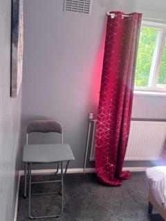 Cozy and Charming Double room with Workspace - 8