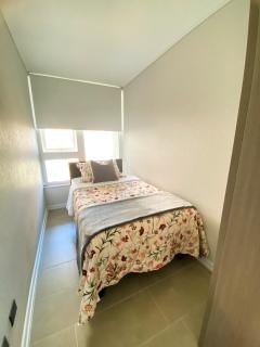 Departamento con Espectacular Vista a la Laguna - 2