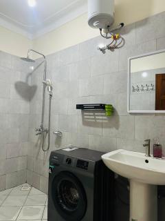 A&R Two Bedroom Furnished Apartments Kyebando - 4