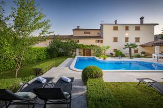 Villa Benina rossa 2 - 4