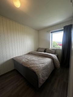 Modern Apartment with Sea View & Free Parking - 7