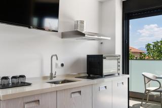 Kodra Smart Suites - 4