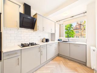 Premium Room in Streatham with Parking - 6