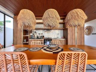 Brownhaus Luxury 2BR Chalet with Pool in Paje - 7