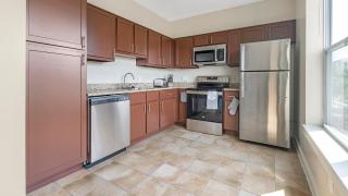 Landing Incredible 1BD Gym Courtyard - 5