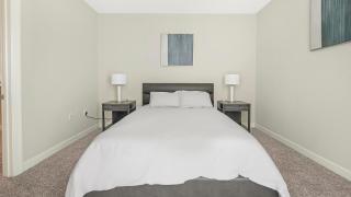 Landing Incredible 1BD Gym Courtyard - 4