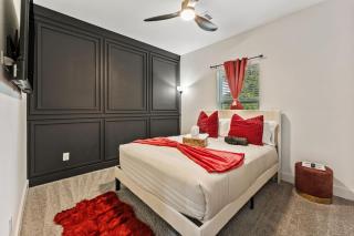 NEW! 3BR Townhouse Near IAH Airport & DWNTWN- Perfect For Groups - 8