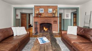Spacious Mountain Getaway off of Mountain Rd - 9