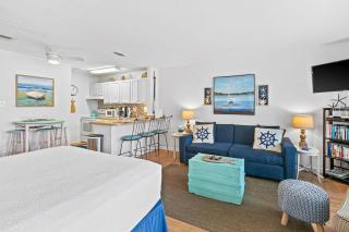 Coastal Condo with heated pool hot tub tennis & beach access - 7