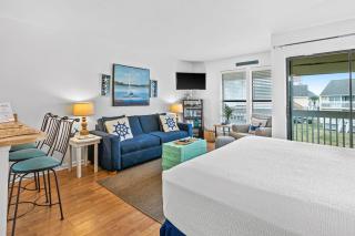 Coastal Condo with heated pool hot tub tennis & beach access - 4