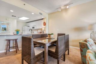 Stunning waterfront home with Gulf views pool & fitness room access - 6