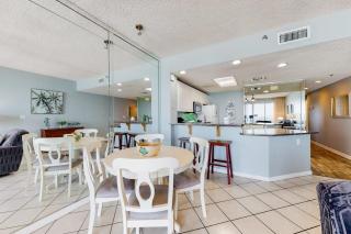 Cozy condo with Gulf-front balcony & great views - near shops & dining - 8