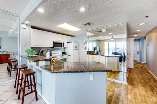 Cozy condo with Gulf-front balcony & great views - near shops & dining - 6