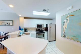 Gorgeous beach view home with balcony pool & fitness room - 5