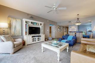 Beachfront Condo with Amazing Views Shared Pool & Al Fresco Dining - 6