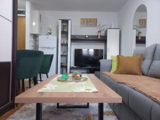Apartment Meri with garage - 7