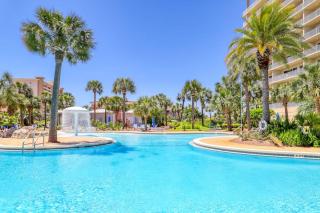 Beachy second floor condo with pool views central AC and private gas grill - 7