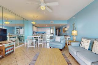 Gulf-view Sterling Shores condo with pool gym & beach access - 5