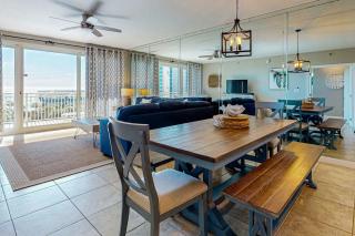 Ocean-view 5th-floor condo with heated outdoor pool gym balcony BBQ area - 6