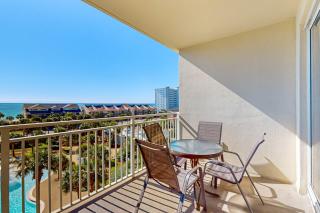 Sleek condo at Sterling Shores w shared pool gym theater & ocean views - 9