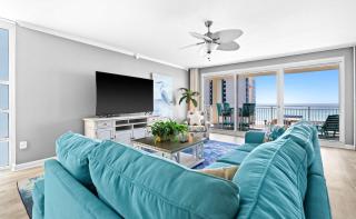 Stylish beach condo with gulf views shared pool gym & WiFi - walk to the beach - 4