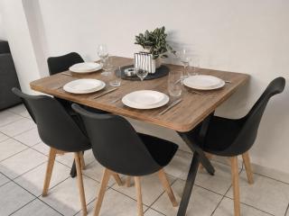 MARIE PATRASSO - Minimal apartment in the center of Patras - 5