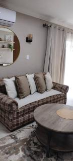 Executive en-Suite, cozy, comfy and spacious - 8