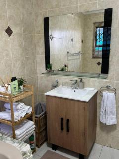 Executive en-Suite, cozy, comfy and spacious - 1