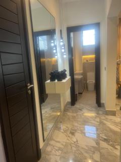 Luxury 2bed Maisonette with BQ Glover - 1