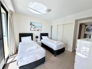 Broadbeach on the Park, Sunny North View 503 - 6