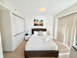 Broadbeach on the Park, Sunny North View 503 - 5