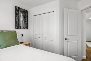 2026 build AC Modern 3BR near South Health Campus - 5