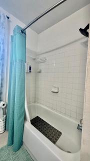 Centrally Located Cozy Home in a Quiet and Peaceful Neighborhood - 6