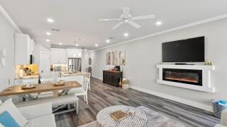 Coastal Calm Retreat by AvantStay - 5