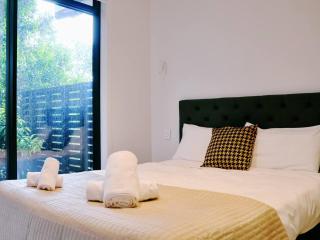 Remuera Modern Escape - 7