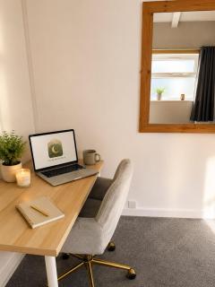 The Urban Duplex, 5 Mins to Centre, Free Parking - 3