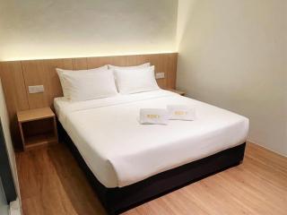 Roxy Hotel Selangau - 2