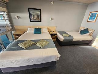 Rockhampton Court Motor Inn - 3