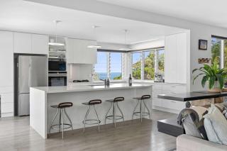 Ocean View Beach House - pet-friendly Coolum home - 4