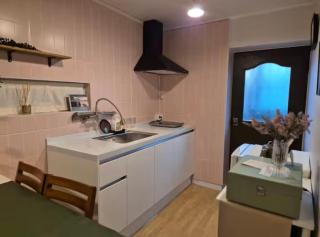 Hongdae 2BR House with Free Parking & Private Entrance - 9