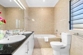 ZenLux Rosewater - Pool - Marina Deck - Bayview Pad - 3