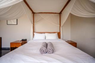 Villa MJ Modern Luxe 4BR with Big Pool & Rooftop - Canggu - 3