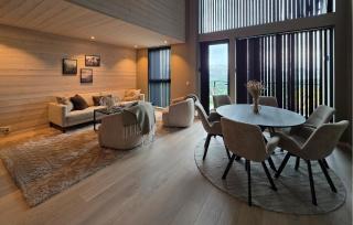 4 Bedroom Stunning Apartment In Edland - 8