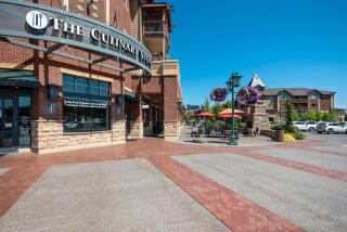 Stylish 2BR2BA Riverstone Condo Sleeps 6 - 2