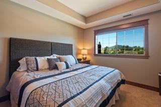 Stylish 2BR2BA Riverstone Condo Sleeps 6 - 0