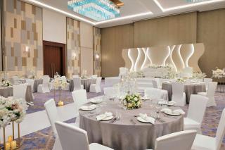 Holiday Inn Dubai Al-Maktoum Airport by IHG - 6
