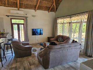 2 Bedroom Inhassoro Beachfont House - 3