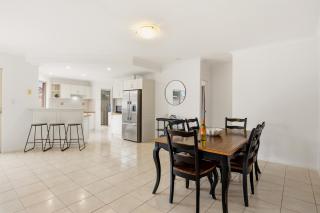 3BR Home Near Crown, City, Optus Stadium & Airport - 8