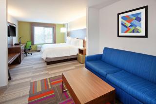 Holiday Inn Express & Suites Clovis Fresno Area by IHG - 5