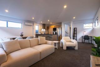 The Ember House - Fire Pit Patio, 5 min to CBD - 5